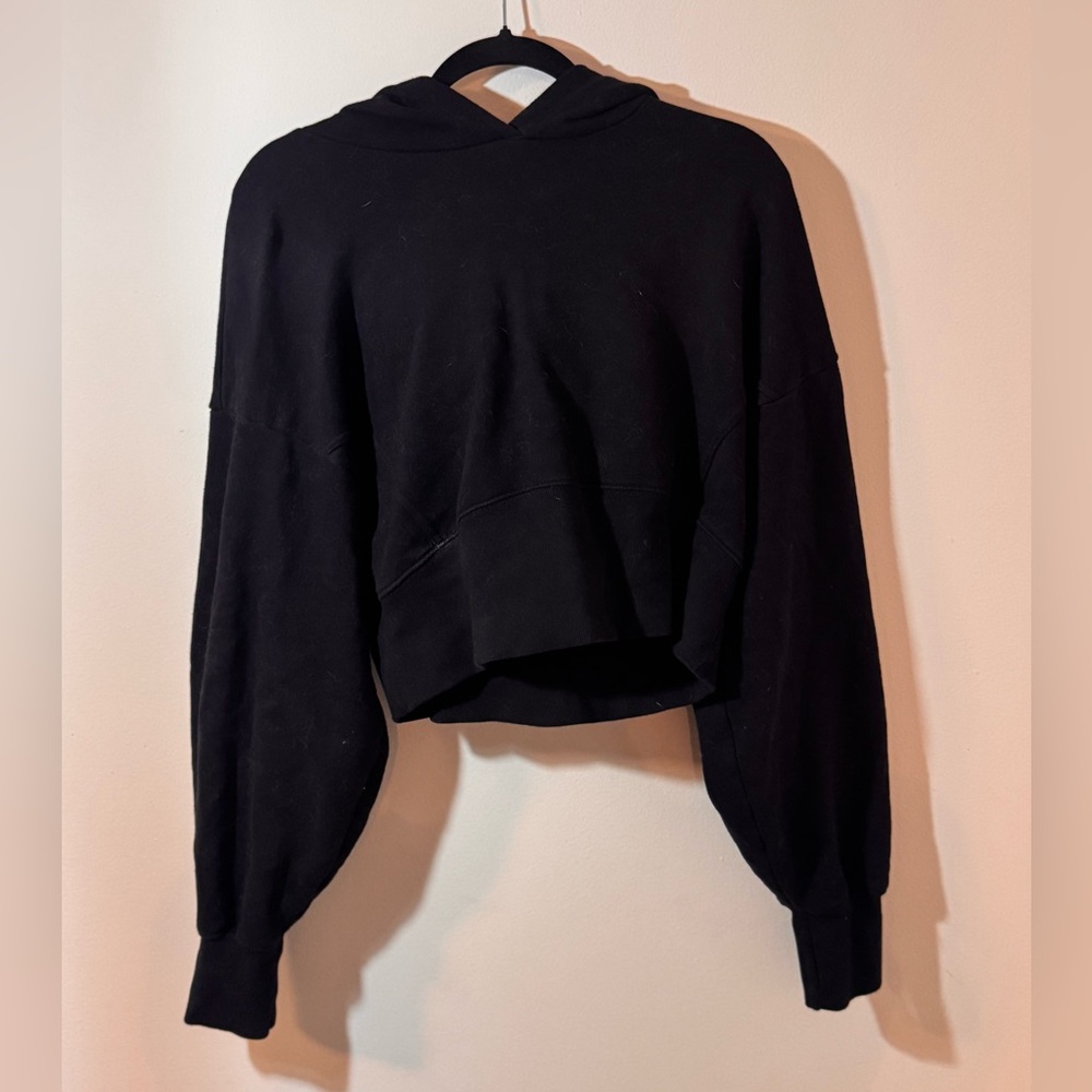 OFFLINE By Aerie Throw-Back Cropped Hoodie